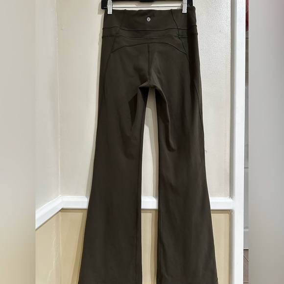 Lululemon Groovy Flare Olive Green - Picture 5 of 7
